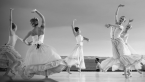 ballet dancers in a circle